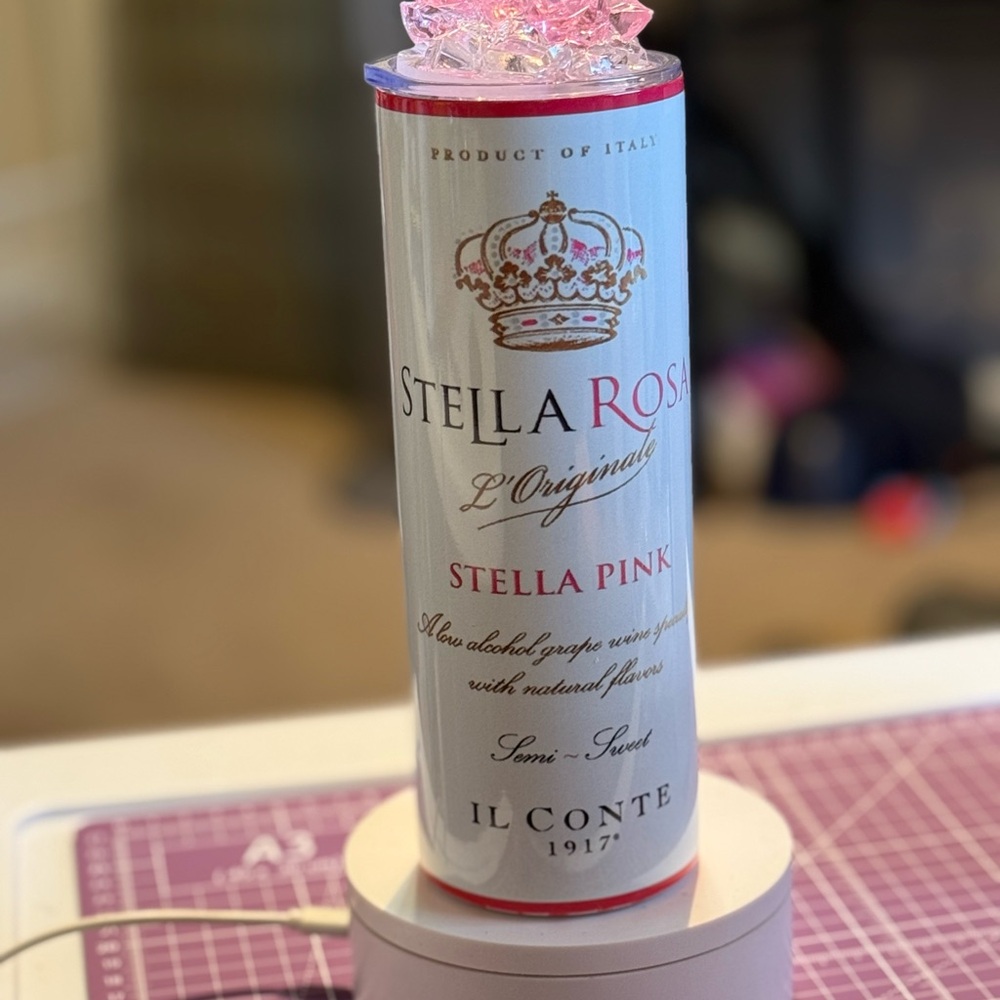 Stella Rosa tumbler w/3D topper